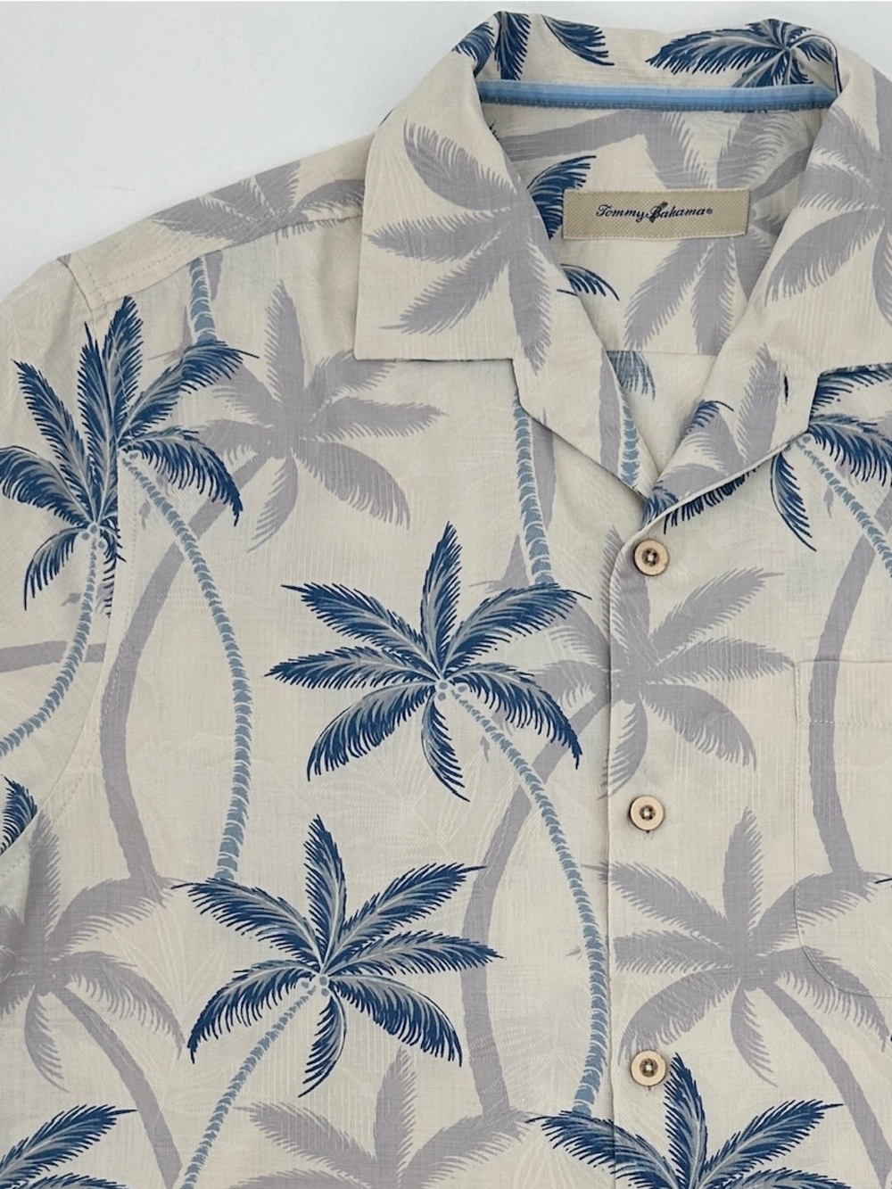 Tommy Bahama IslandZone SilkBlend Hawaiian Camp Shirt Men's Medium Palm Tree